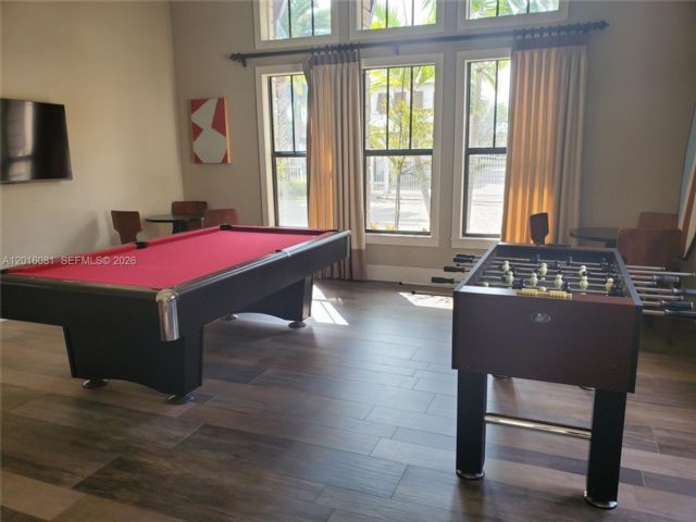  4 BR,  4.00 BTH &nbsp; style home in Medley