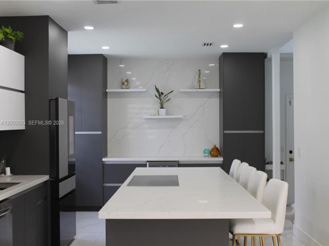  4 BR,  3.00 BTH &nbsp; style home in Fort Lauderdale