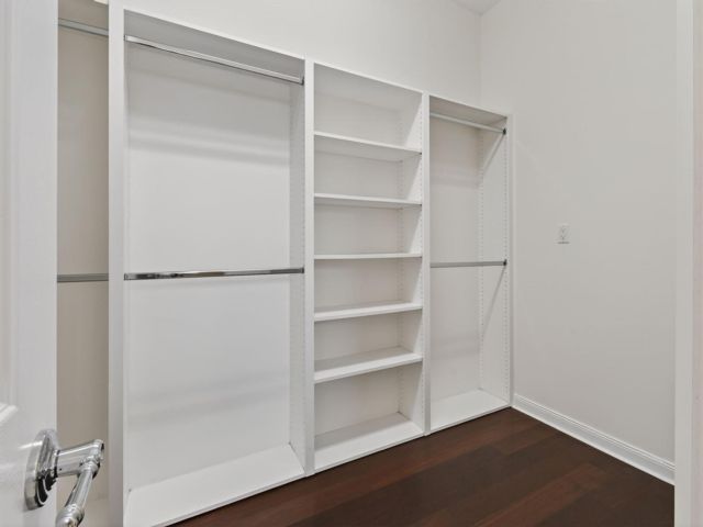 [PHOTO]