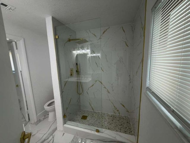 [PHOTO]