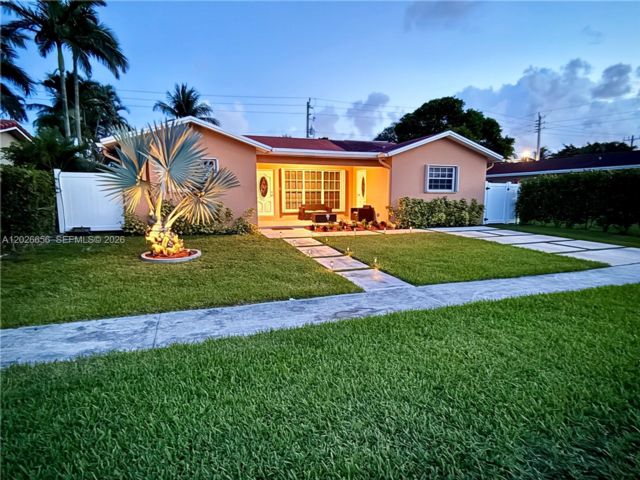  3 BR,  2.00 BTH &nbsp; style home in Dania Beach