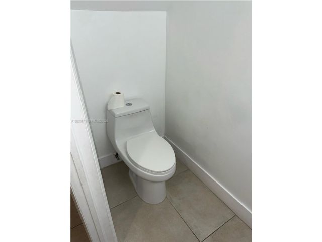[PHOTO]