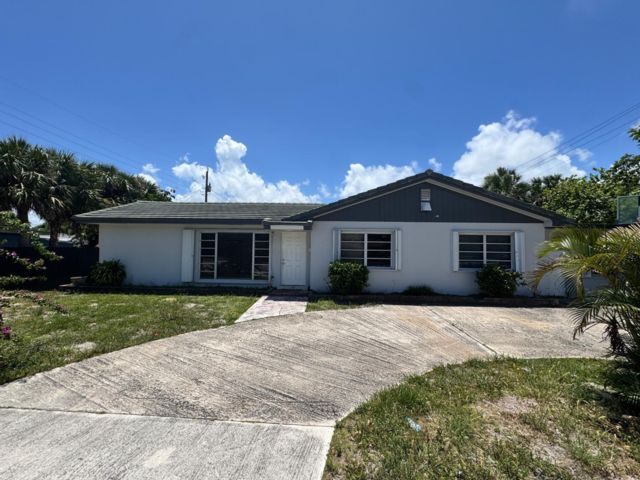  4 BR,  2.00 BTH &nbsp; style home in Boynton Beach