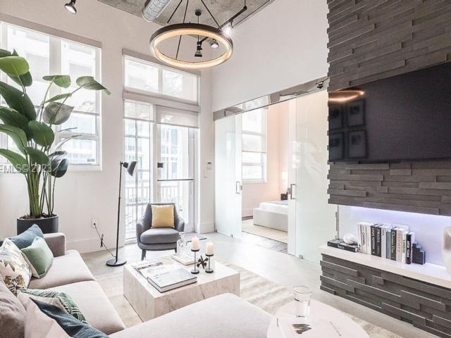  1 BR,  1.00 BTH &nbsp; style home in Miami