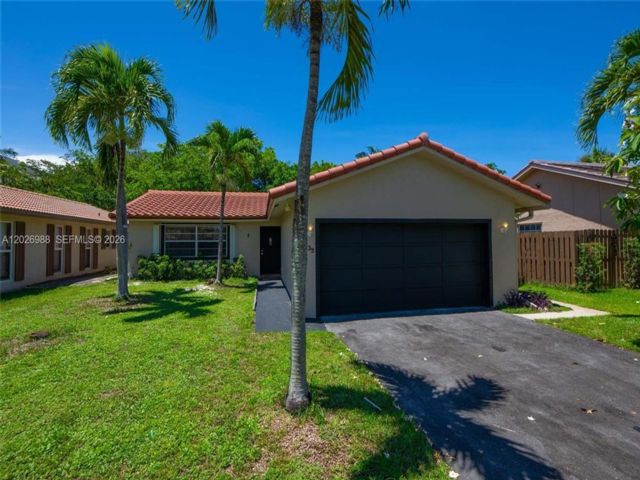  3 BR,  2.00 BTH &nbsp; style home in Coral Springs