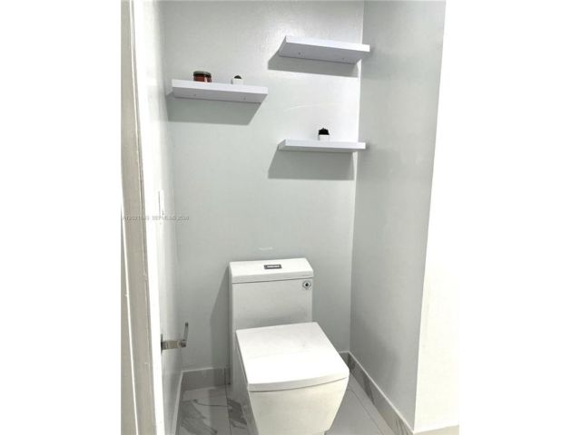 [PHOTO]