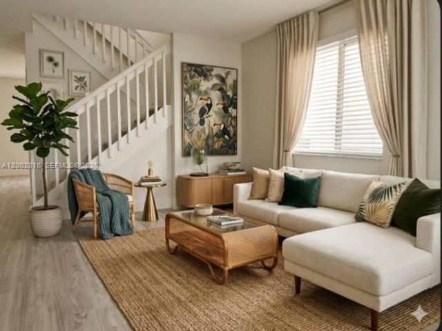  3 BR,  3.00 BTH &nbsp;Traditional style home in Miami
