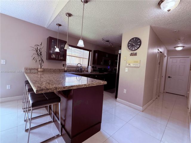 [PHOTO]