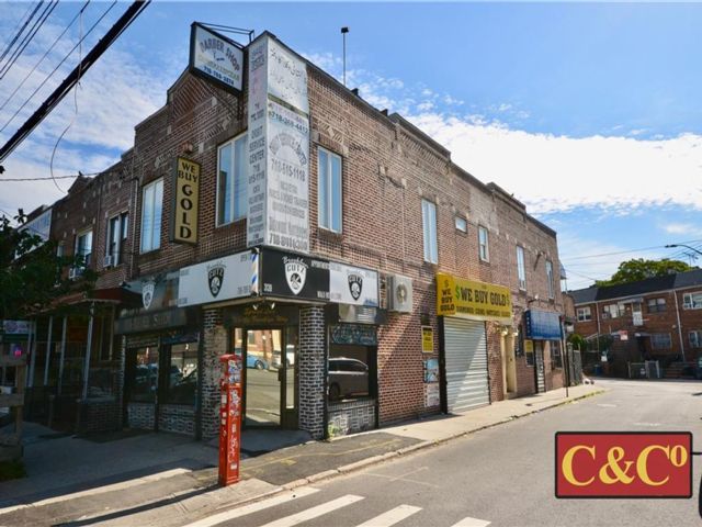 Studio,  0.00 BTH &nbsp;Mixed use style home in Brighton Beach