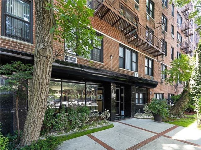  1 BR,  1.00 BTH &nbsp;Co-op style home in Flatbush