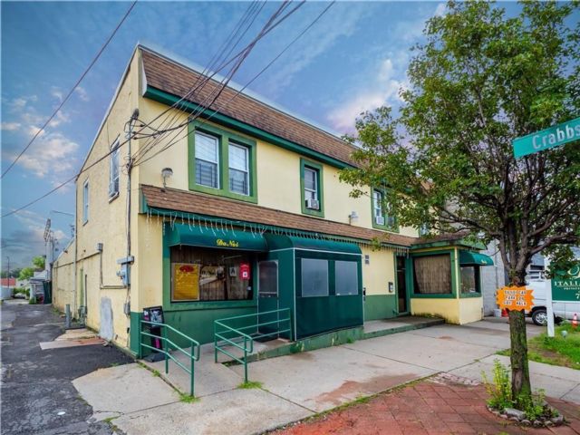 Studio,  0.00 BTH &nbsp;Mixed use style home in Travis