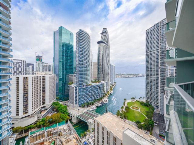  2 BR,  2.00 BTH &nbsp; style home in Miami