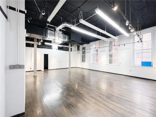 [Soho Real Estate, listing number 3341075]