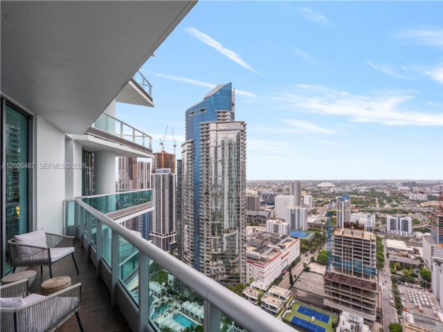  2 BR,  2.50 BTH &nbsp; style home in Miami