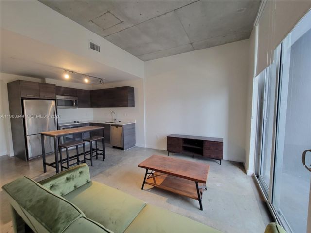  1 BR,  1.00 BTH &nbsp; style home in Miami