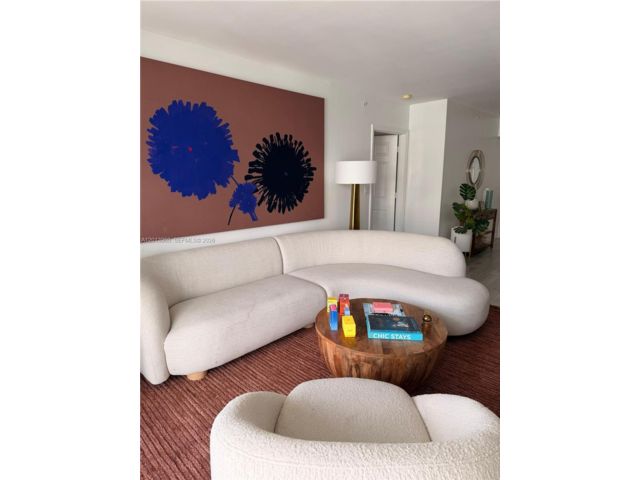  3 BR,  2.00 BTH &nbsp; style home in Miami