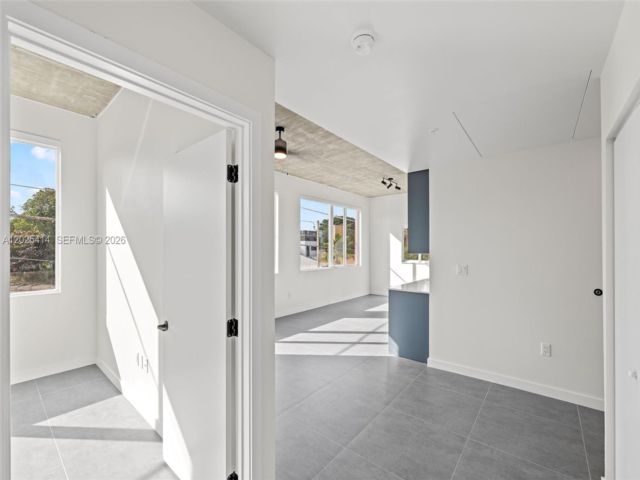 [PHOTO]