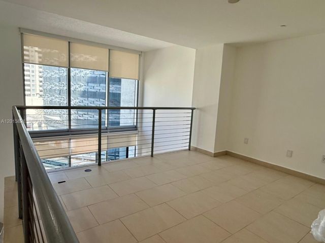 [PHOTO]