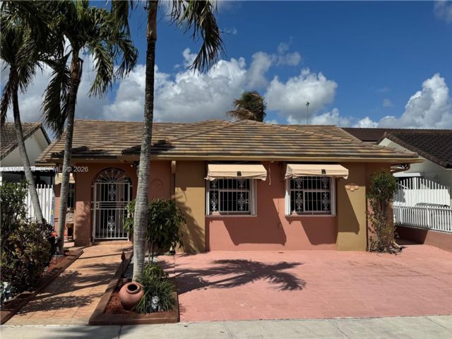  4 BR,  2.00 BTH &nbsp;European style home in Miami