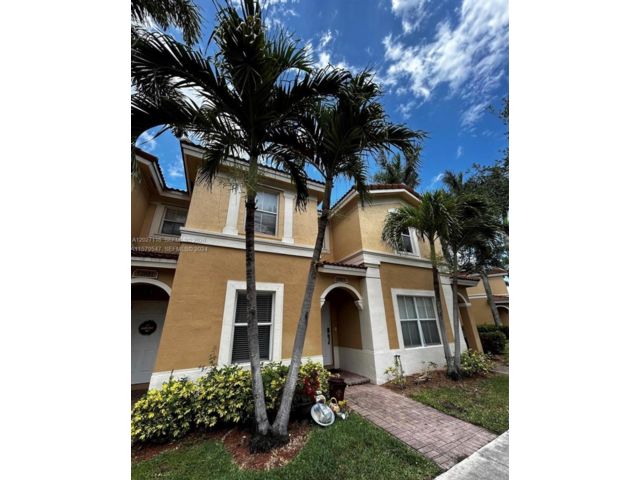  3 BR,  3.00 BTH &nbsp; style home in Miramar