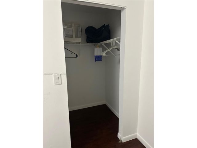 [PHOTO]