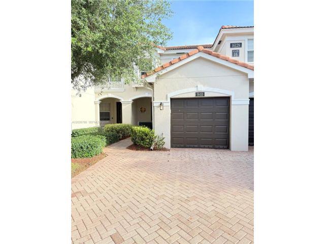  3 BR,  2.50 BTH &nbsp;Townhouse style home in Delray Beach