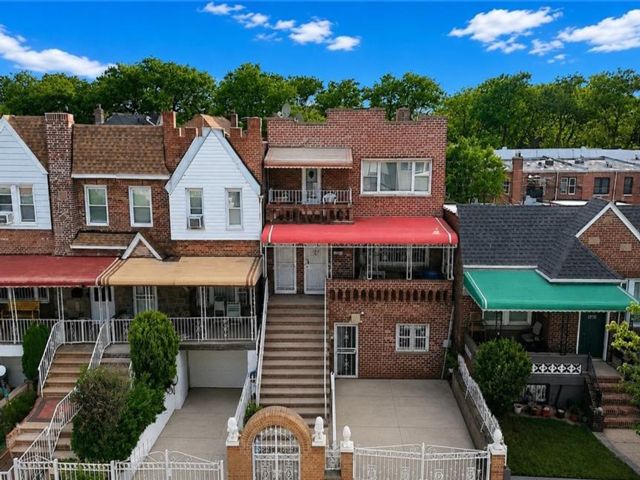 Studio,  0.00 BTH &nbsp;Multi-family style home in East Flatbush