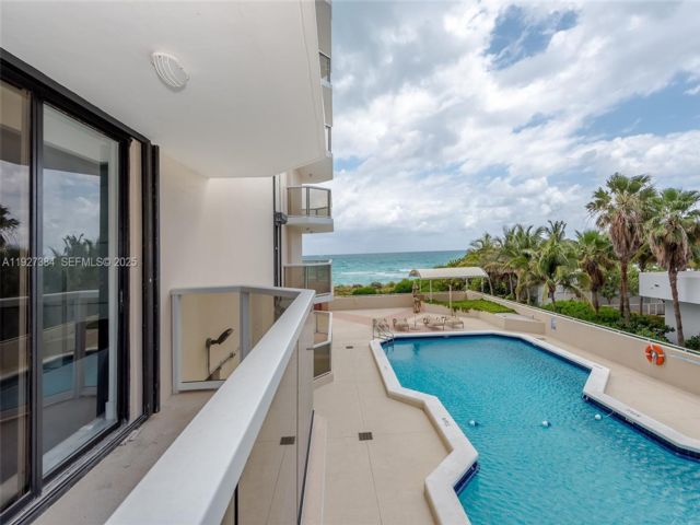  1 BR,  2.00 BTH &nbsp;Condo style home in Miami