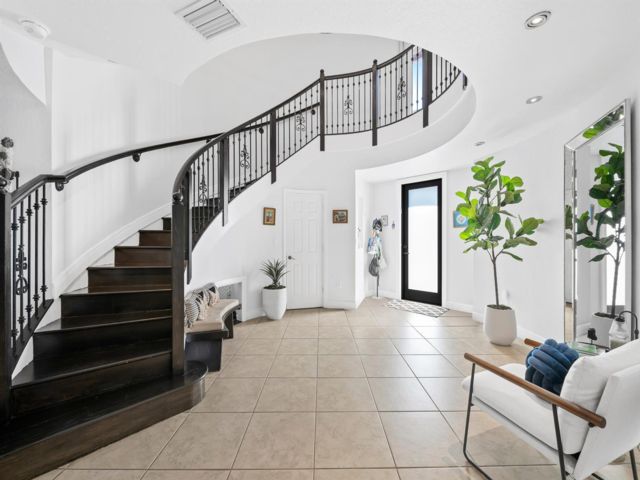[PHOTO]