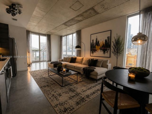  2 BR,  2.00 BTH &nbsp; style home in Miami