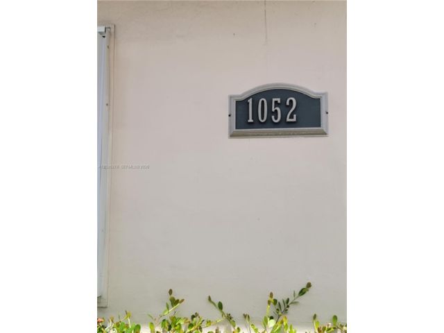 [PHOTO]