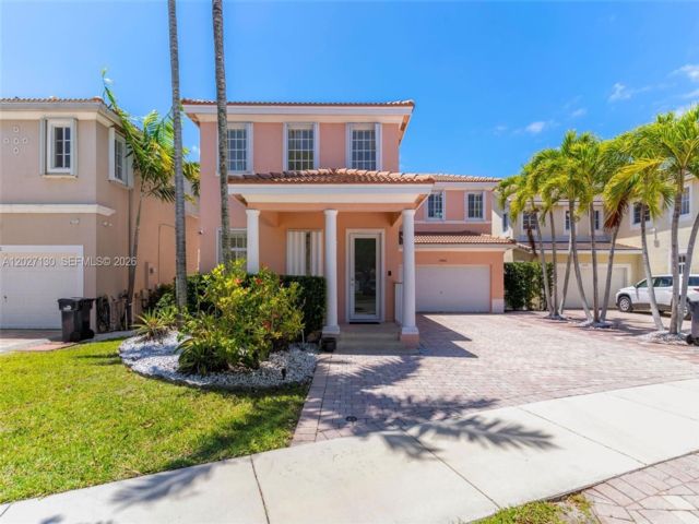  3 BR,  2.00 BTH &nbsp; style home in Homestead