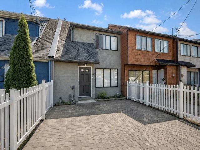  2 BR,  1.50 BTH &nbsp;Single family style home in Mariners Harbor
