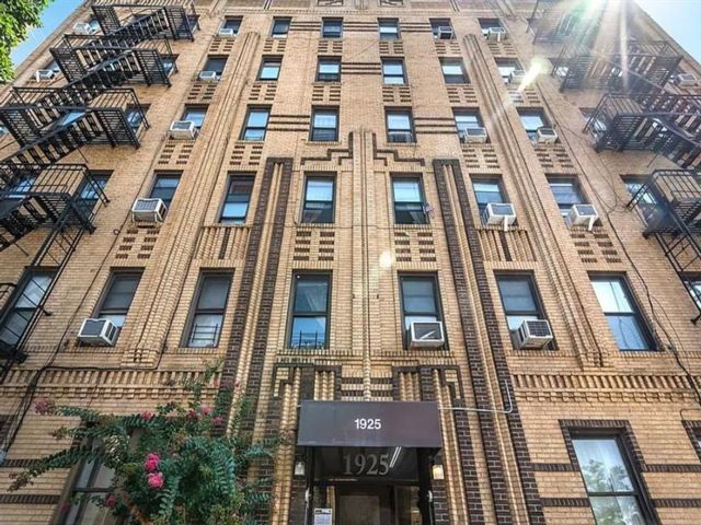 [Midwood Real Estate, listing number 3341374]