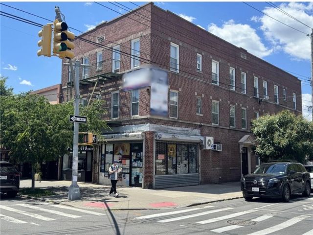 Studio,  0.00 BTH &nbsp;Mixed use style home in Boro-park