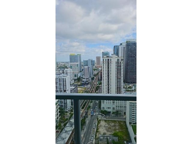 [PHOTO]