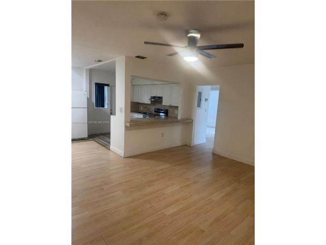  4 BR,  2.00 BTH &nbsp;Other style home in El Portal