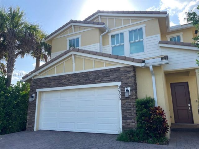  5 BR,  3.00 BTH &nbsp; style home in Deerfield Beach