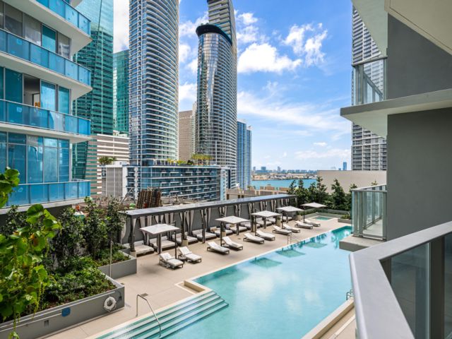  1 BR,  1.00 BTH &nbsp;Condo style home in Miami