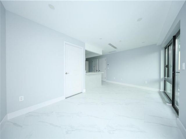 Studio,  1.00 BTH &nbsp;Condominium style home in Greenwood Heights