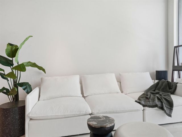 [PHOTO]