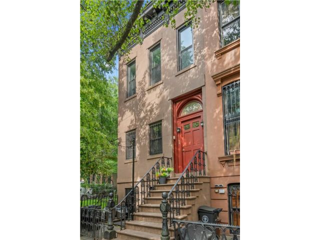 Studio,  0.00 BTH &nbsp;Multi-family style home in Carroll Gardens