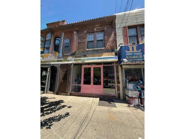 Studio,  0.00 BTH &nbsp;Mixed use style home in Bath Beach