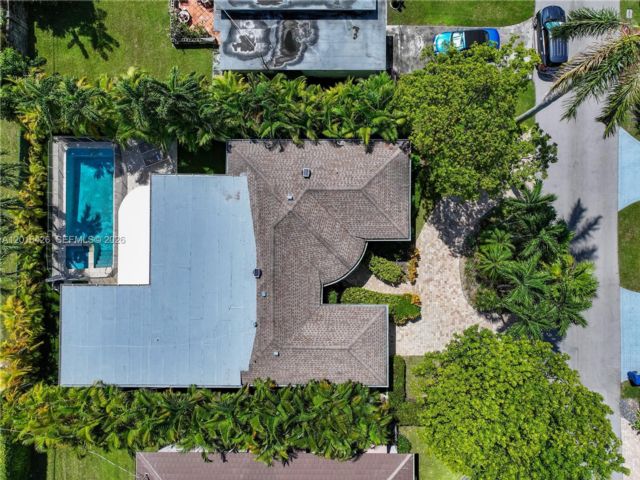  4 BR,  3.00 BTH &nbsp;European style home in North Bay Village
