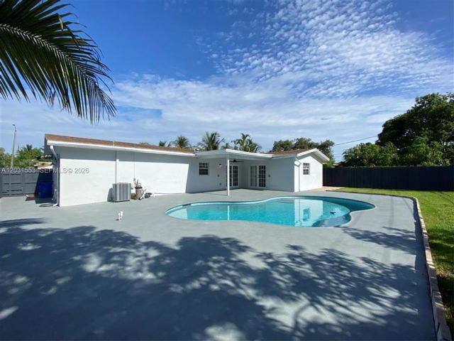  3 BR,  2.00 BTH &nbsp; style home in Deerfield Beach