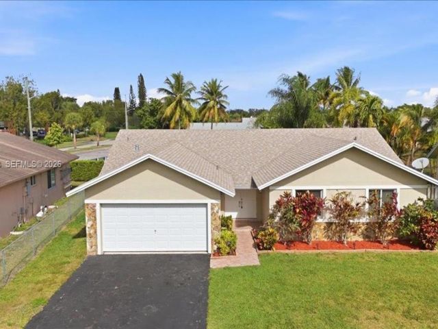  3 BR,  2.00 BTH &nbsp; style home in Sunrise