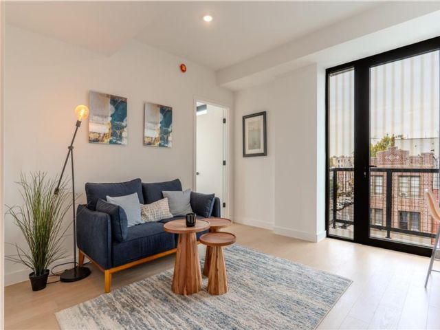  1 BR,  1.00 BTH &nbsp;Condominium style home in Bensonhurst