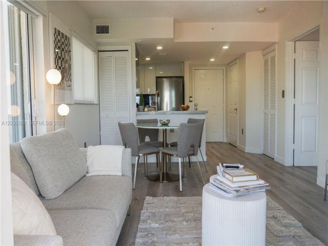  1 BR,  1.50 BTH &nbsp; style home in Miami