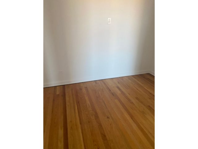 [PHOTO]