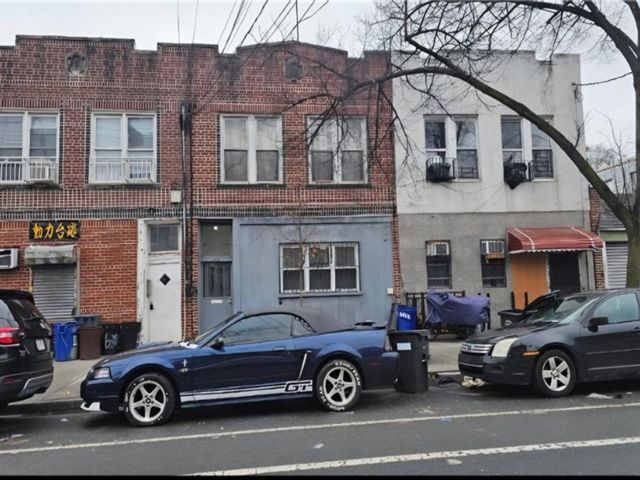 Studio,  0.00 BTH &nbsp;Multi-family style home in Bensonhurst